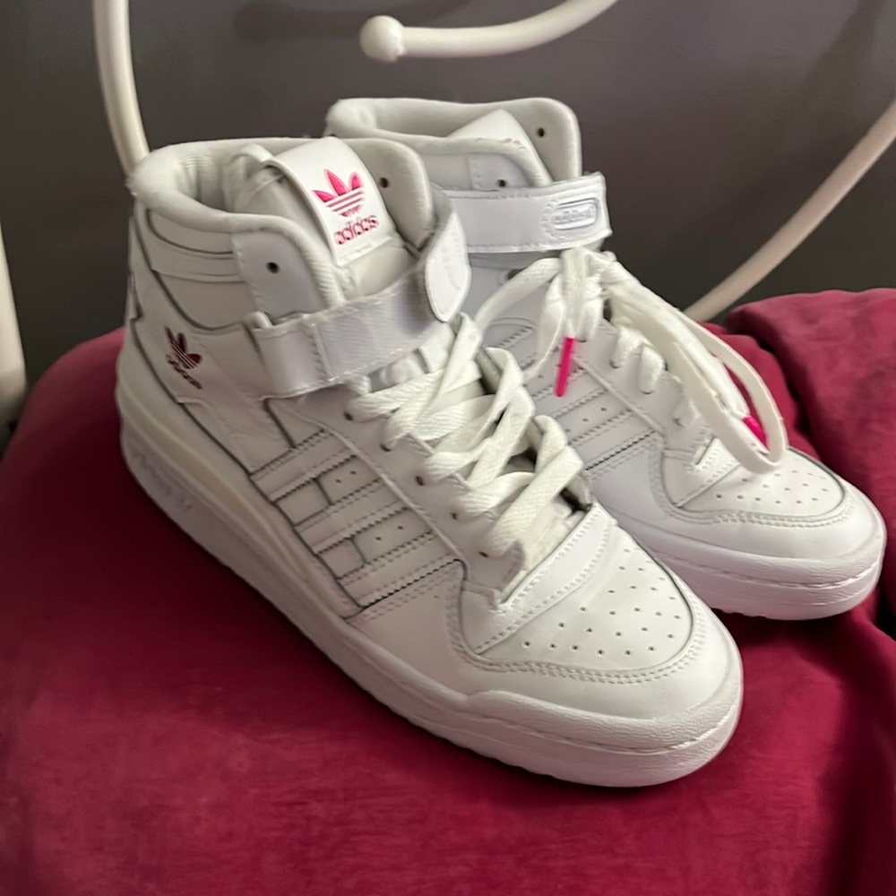 Adidas forum mid sneaker